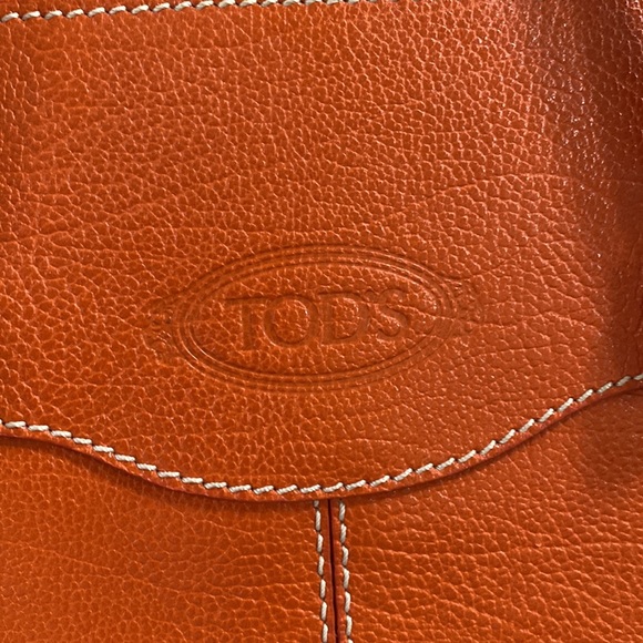 Tod’s orange bag - Picture 2 of 9